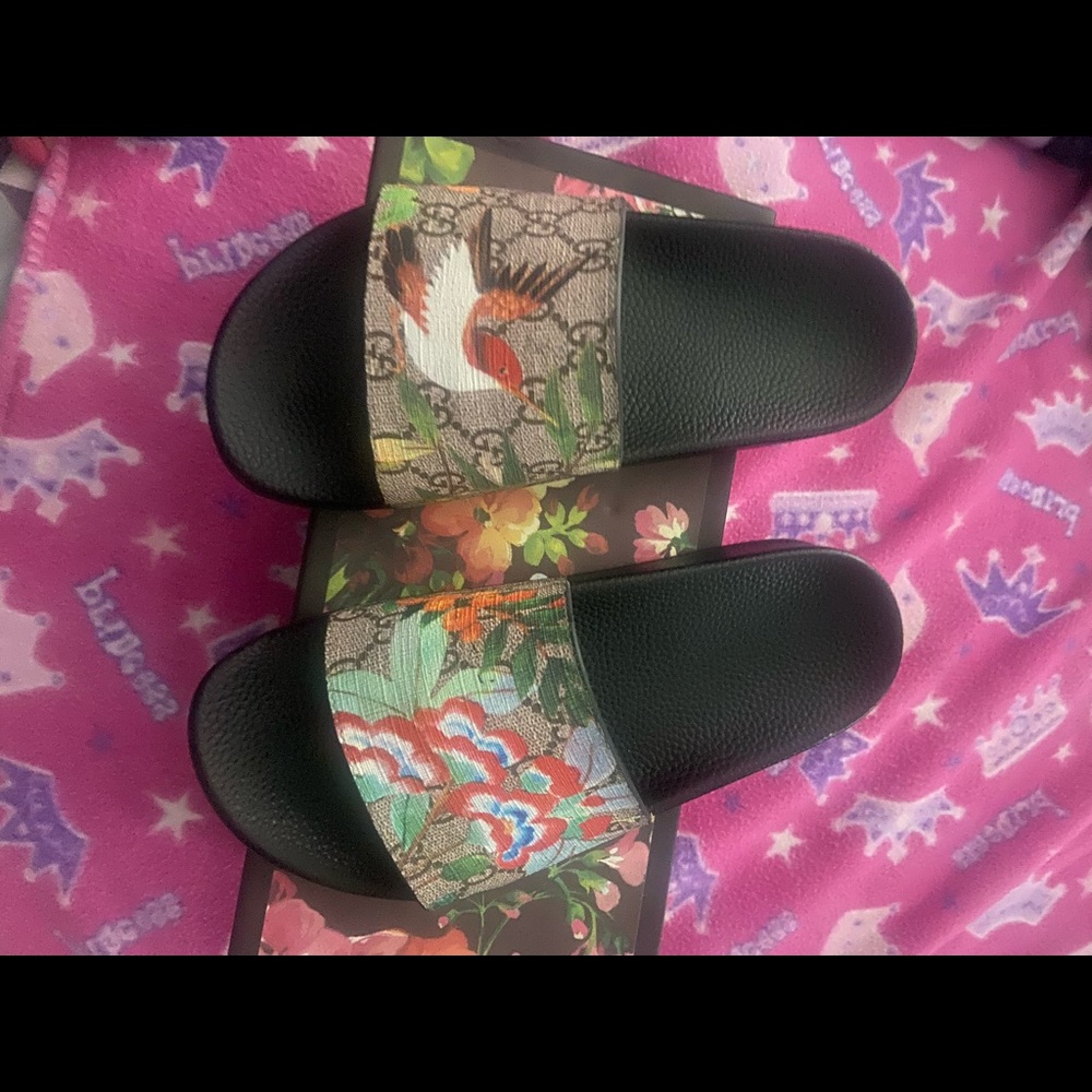 Gucci slides